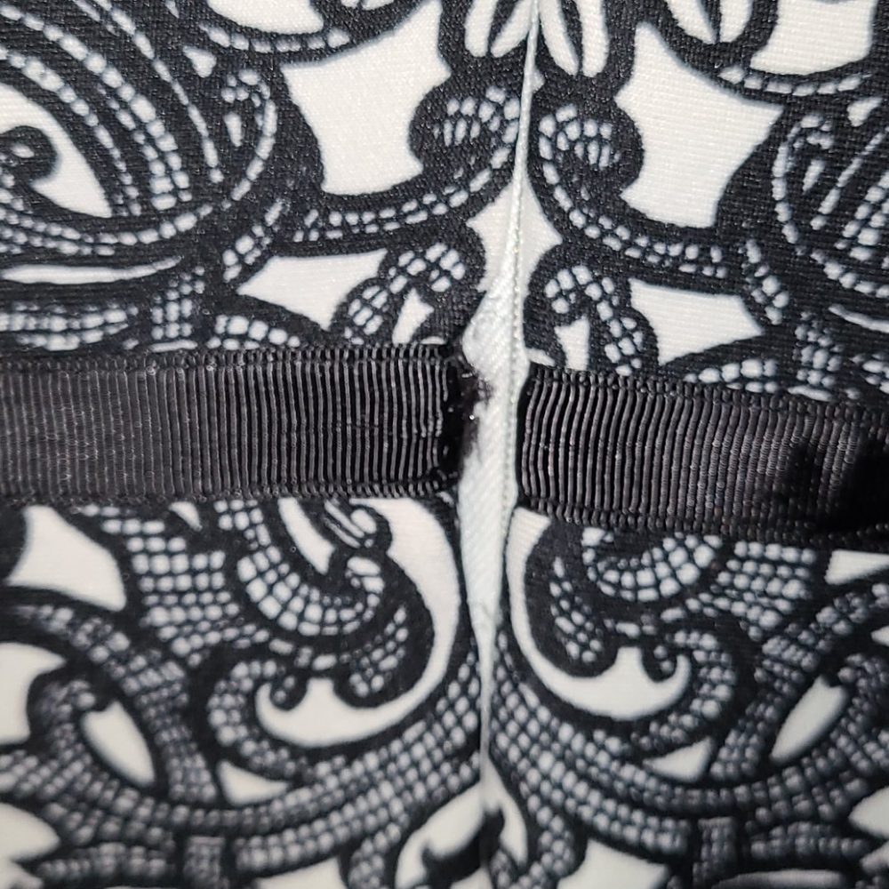 Dress - Picture 3 of 6